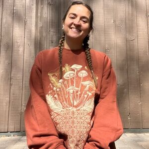 Rhythmatix Portland OR Hand Screen Printed Mushroom Rust Orange Sweatshirt - L